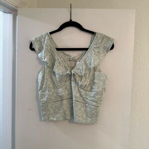 NWT Urban Romantics Floral Women's Top